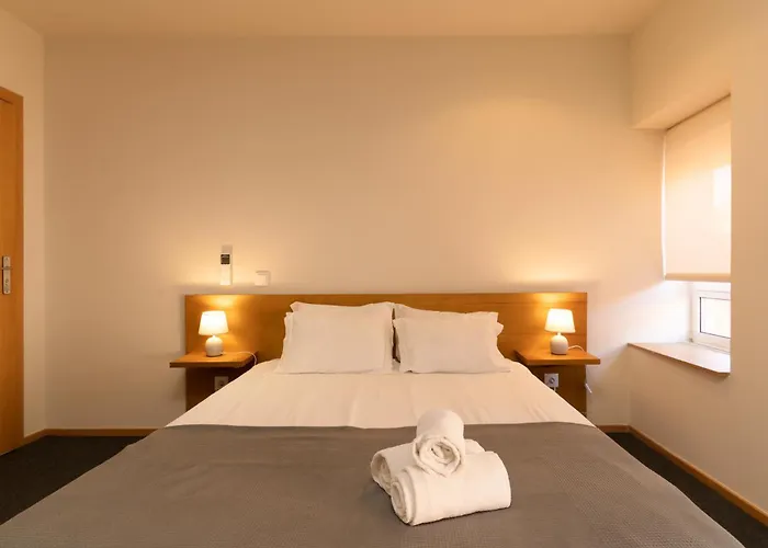 Peach Hostel & Suites